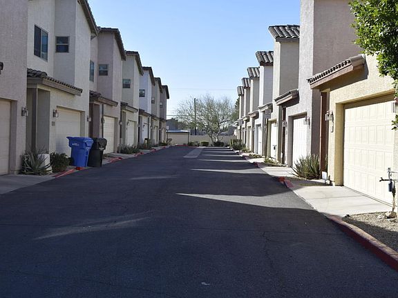 3rd image of 3034 N 39th St Unit 3