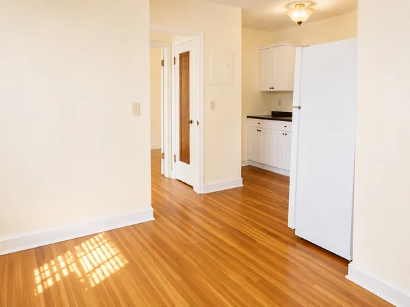 The Randolph Flats, 1871 Randolph Ave #1B-1Ba-750Sqft, Saint Paul, MN 55105