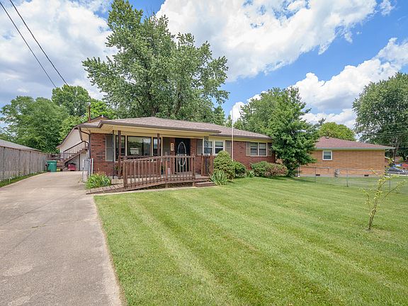 4th image of 407 Beau Brummell Ct