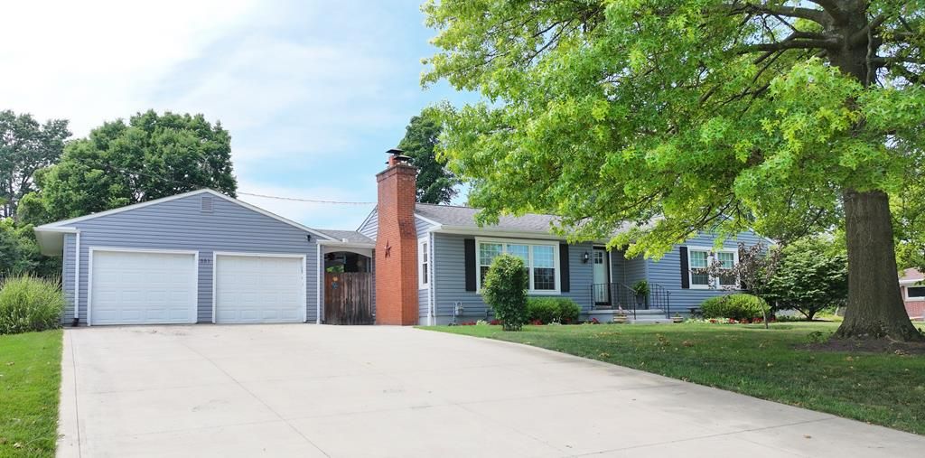 Real estate listing image