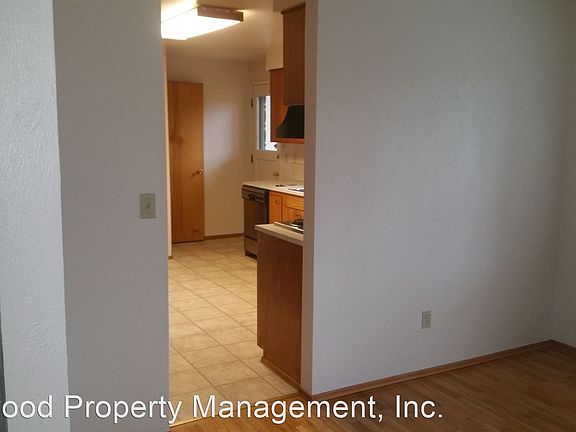 5th image of 10915 Lundstrom Dr SW