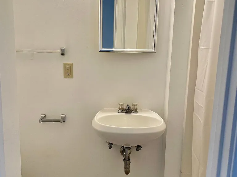 1077 Beacon St #5 — Photo 4