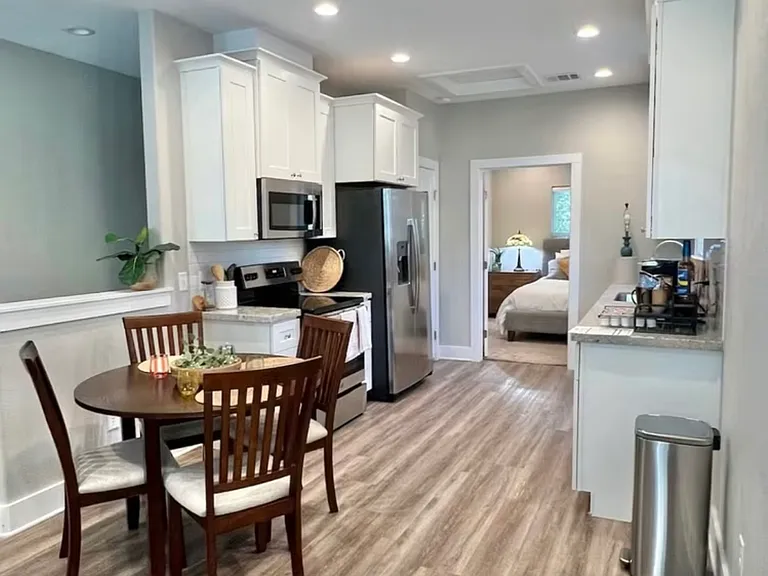607 Montclair Ave — Photo 3