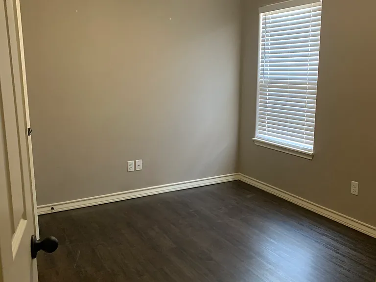 2105 Oak View Dr — Photo 20