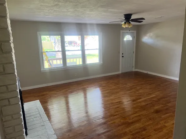 240 S Johnson St, Gassville, AR 72635
