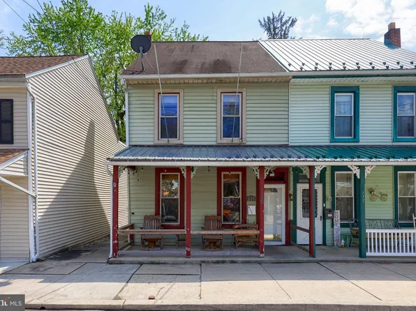 115 W Walnut St, Marietta, PA 17547