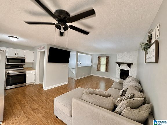 3rd image of 602 Shannahan Dr