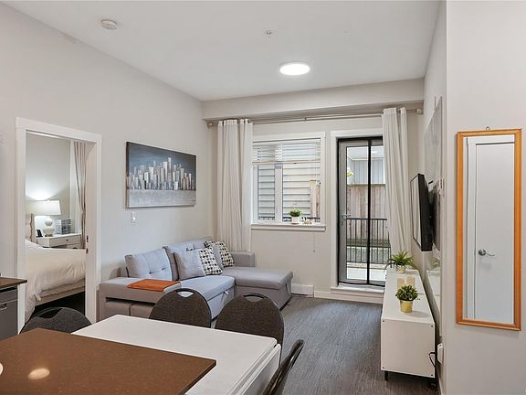 4th image of 2843 Jacklin Rd #104
