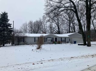315 Nicholas Dr, Houghton Lake, MI 48629