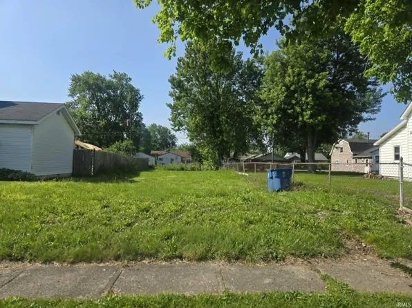 416 E South D St, Gas City, IN 46933