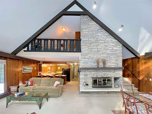 3rd image of 5400 Hemingway Dr