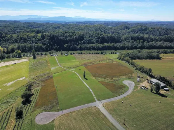 5719 Fishing Rod Ln, Morristown, TN 37813