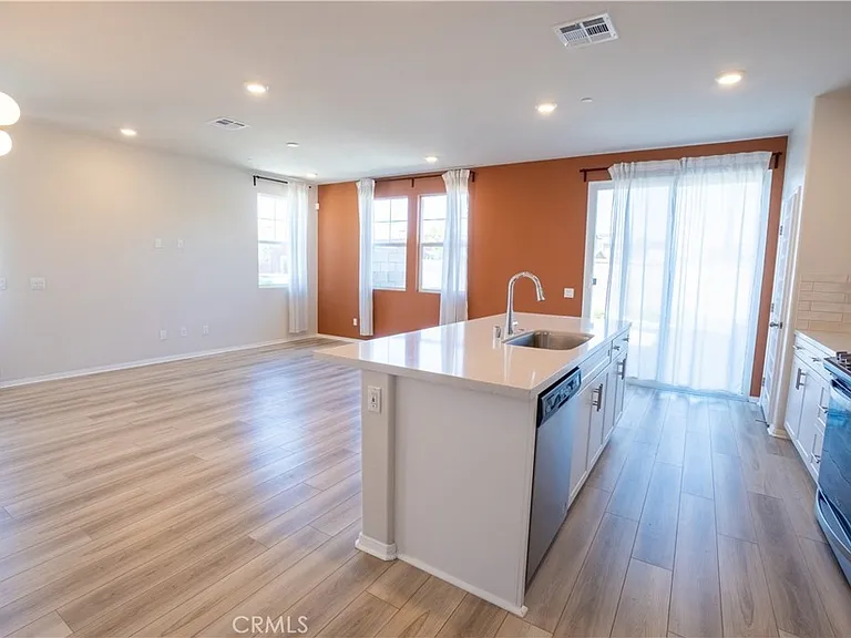 28228 Heirloom Dr — Photo 31