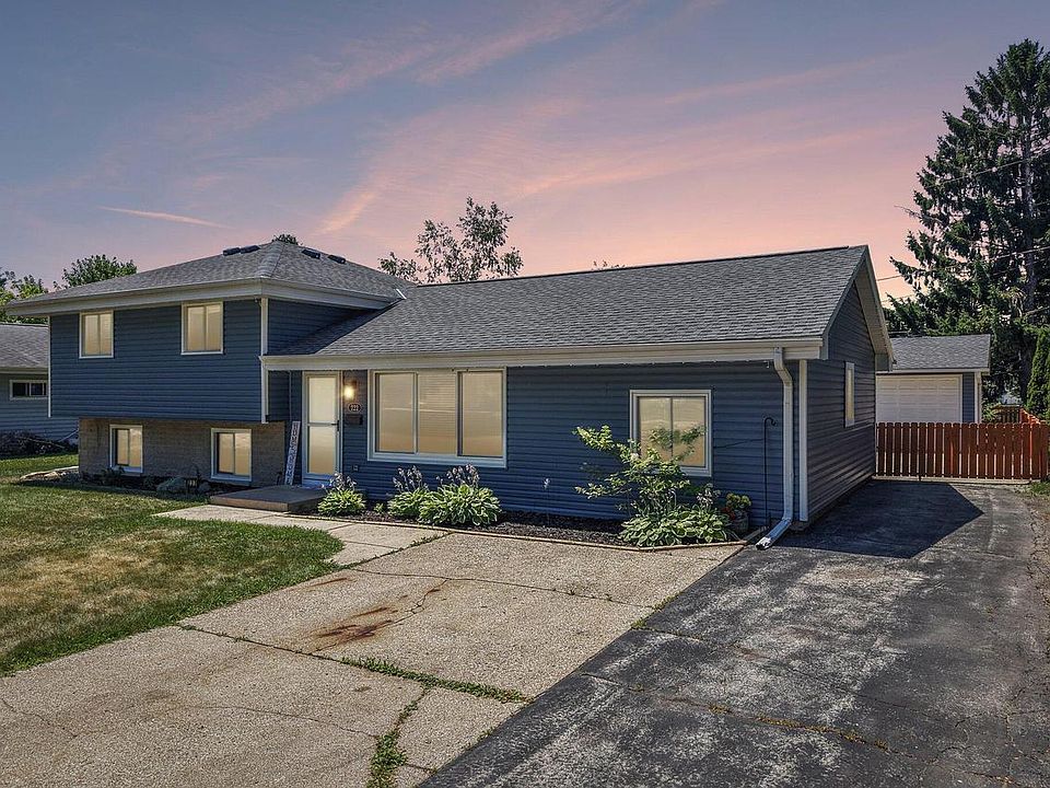1st image of 222 Millwood LANE