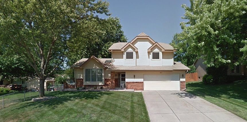 1st image of 906 Sterling Dr