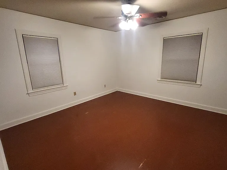 728 Goodman St — Photo 11