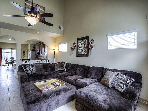 Ceiling Fans In Living Room & ALL Bedrooms