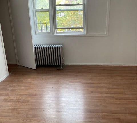 4th image of 2226 Newbold Ave