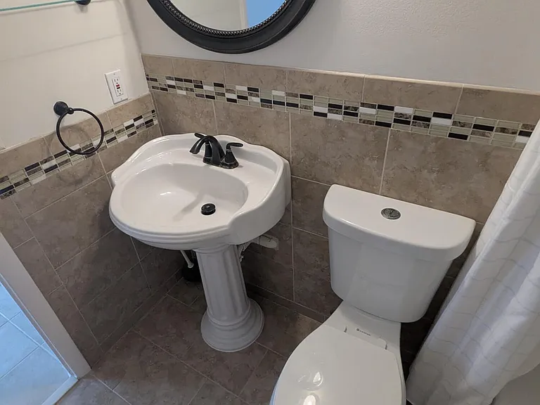 2191 White Pine Cir #D — Photo 28