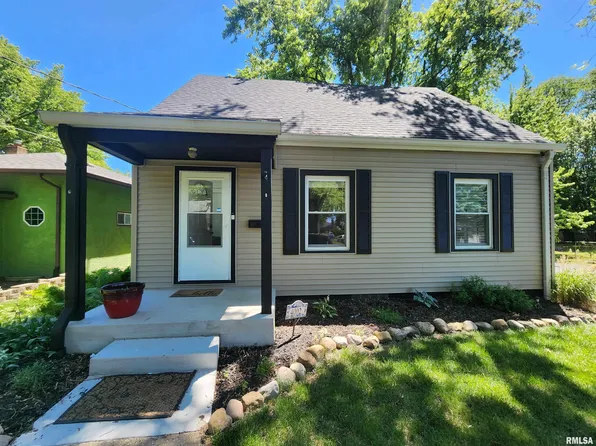 4002 N Ashton Ave, Peoria, IL 61614