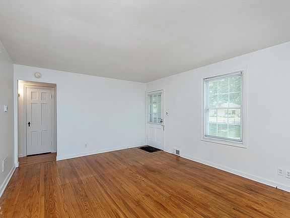 5th image of 4540 N Longworth Ave