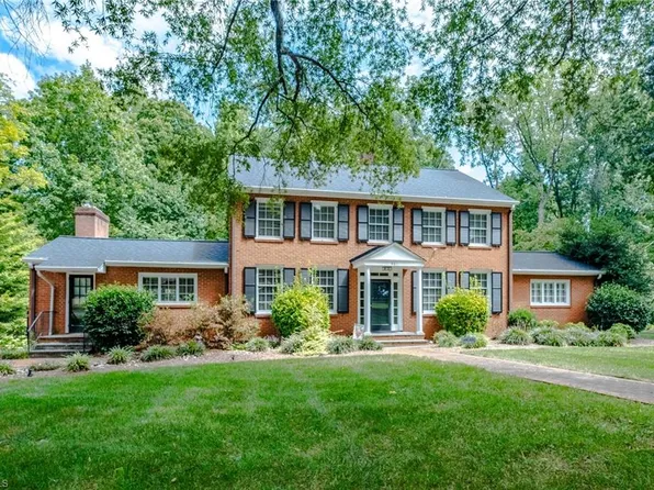 901 Woodlawn Dr, Lexington, NC 27292