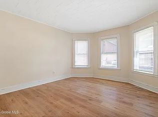 1237 4th Ave #1, Schenectady, NY 12303