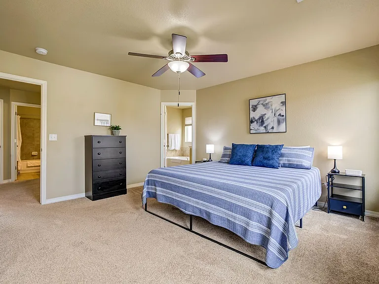 Hibiscus Ln — Photo 17