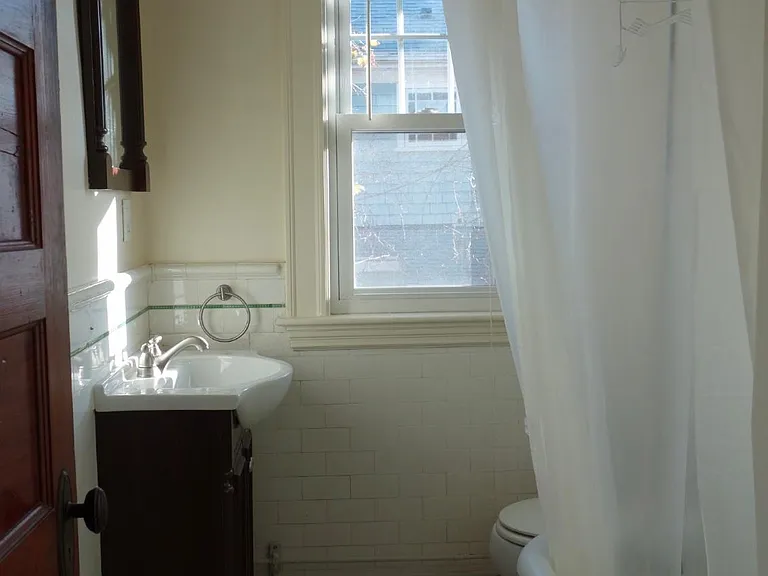 32 Channing St #2 — Photo 9