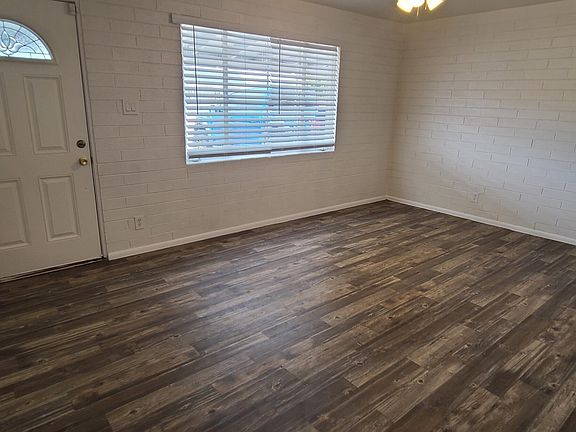 5th image of 11221 W OREGON Avenue