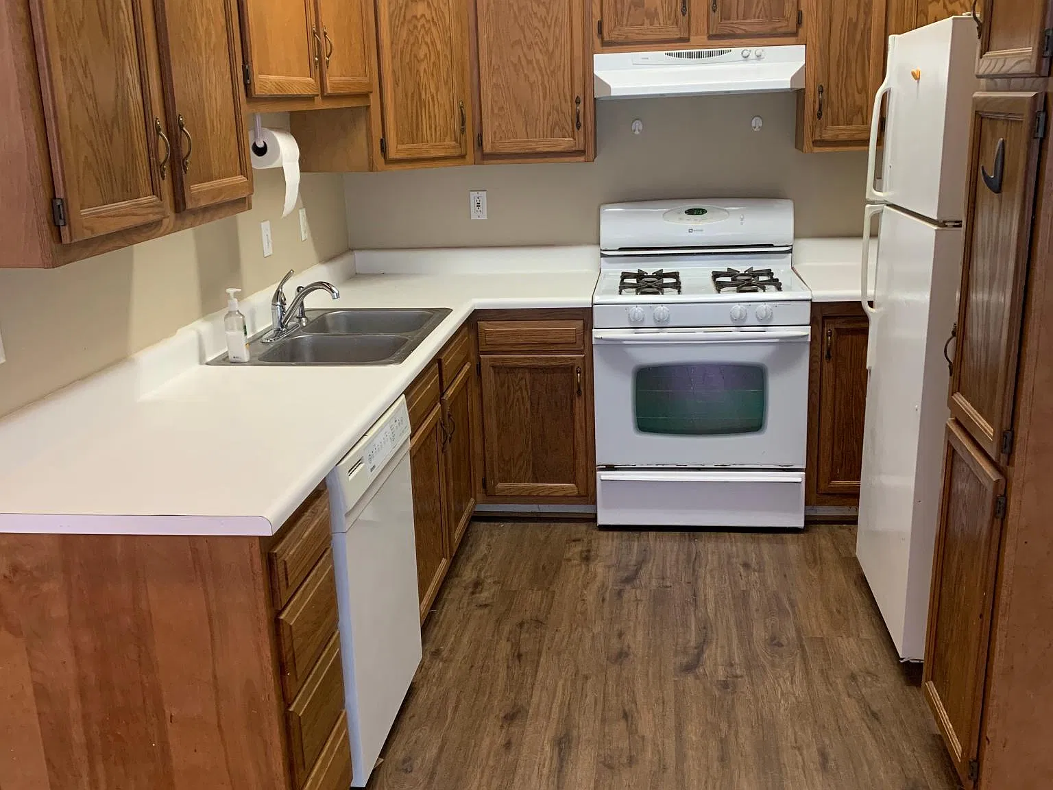 2 bed, 1100 sqft, $1,800 — Photo 3