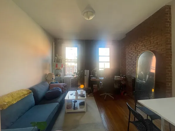 523 Hudson Street image 1 of 7