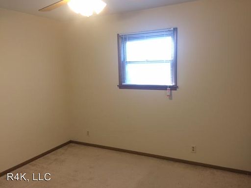 4th image of 318 Mecherle Dr APT 204