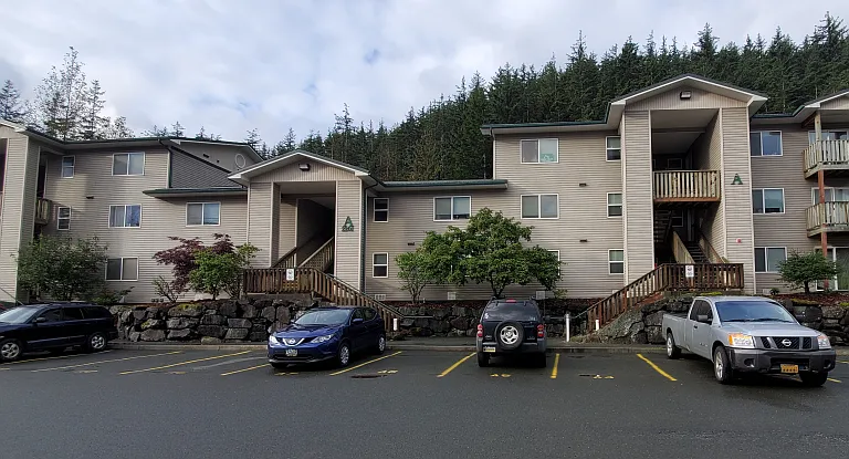 Orca Point Apartments — Photo 1