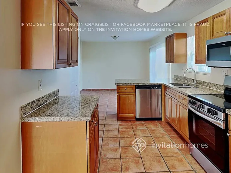 9853 SW 221st St — Photo 10