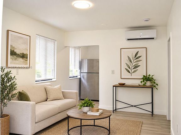 4th image of 1035 SW 4th St APT 3