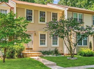 3956 Collis Oak Ct, Fairfax, VA 22033