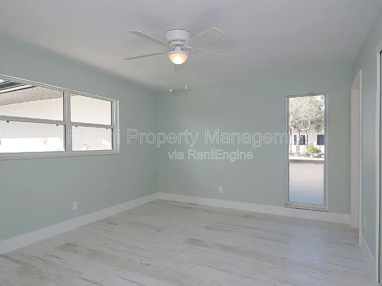 1322 Miramar St #2 — Photo 17