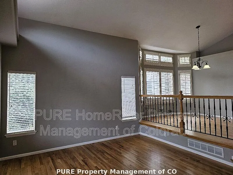 3 bed, 3.0 bath, 1975 sqft, $2,950 — Photo 4