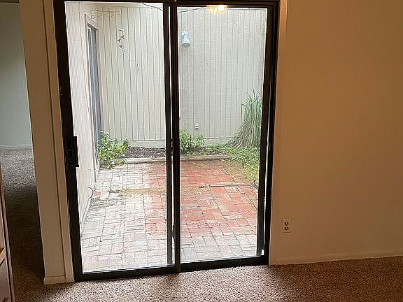 2nd image of 1016 Jefferson Ave #1014