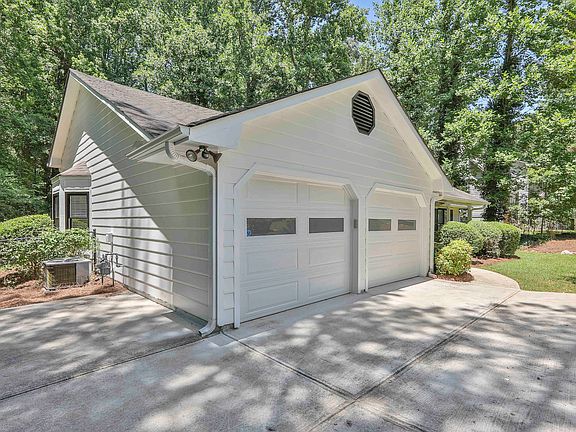 2 Car Garage