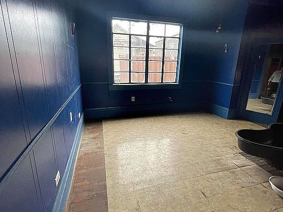 4th image of 617 1st St