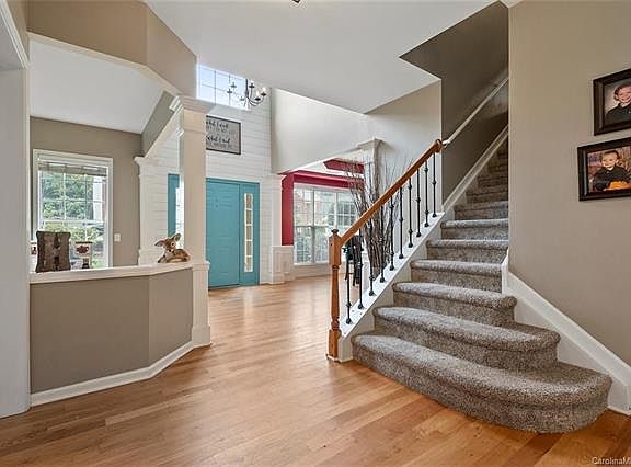 4th image of 3111 Surreyhill Ct