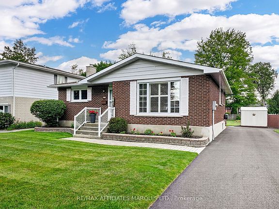 2nd image of 748 Montcalm Ct