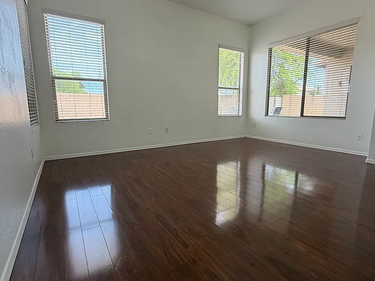1510 W Saragosa St — Photo 19