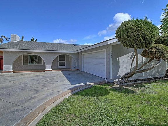 4th image of 2194 Airedale Ave