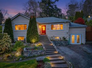 1184 Clovelly Ter, Saanich, BC V8P 1V6
