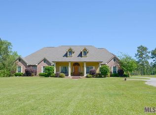 9883 Port Hudson Pride Rd, Zachary, LA 70791