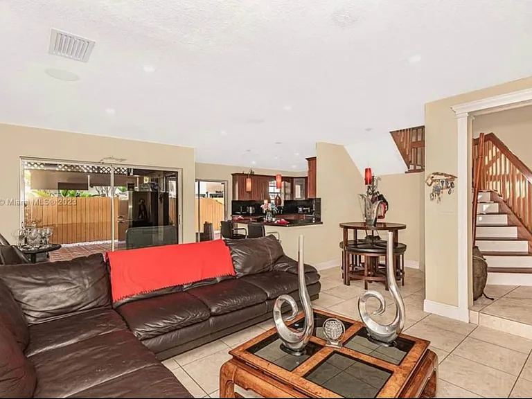 15565 SW 63rd Ter — Photo 21