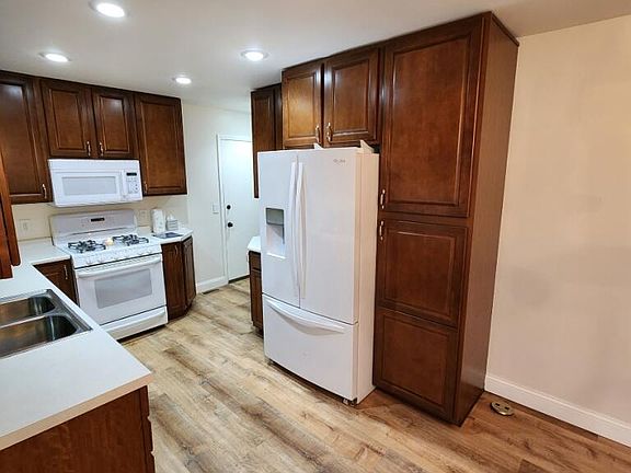 2nd image of 7611 Timbercreek Ct APT 1